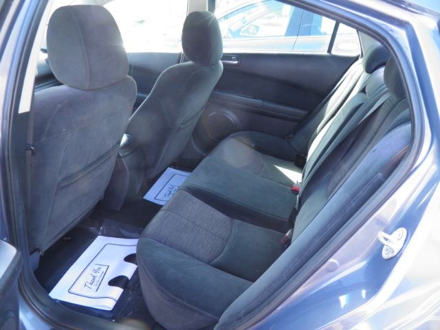 2010 GRAY Mazda Mazda6 I Sport (1YVHZ8BH2A5) with an 2.5l L4 engine, 6SP transmission, located at 19521 New George's Creek Rd SW, Barton, MD, 21521, (301) 463-2404, 39.524323, -79.017906 - Photo#3