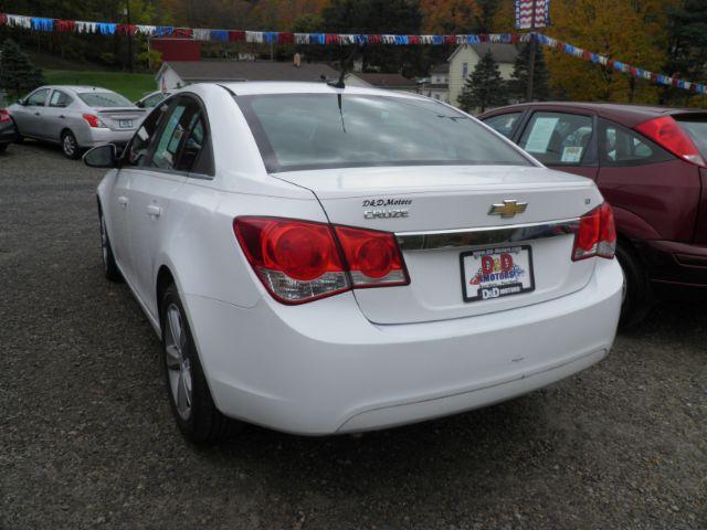 2014 WHITE Chevrolet Cruze 2LT Auto (1G1PE5SB2E7) with an 1.4l L4T engine, AT transmission, located at 19521 New George's Creek Rd SW, Barton, MD, 21521, (301) 463-2404, 39.524323, -79.017906 - Photo #4