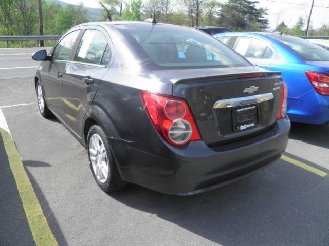 2016 GRAY Chevrolet Sonic LT Auto Sedan (1G1JC5SG5G4) with an 1.58l L4 engine, AT transmission, located at 15520 McMullen Hwy SW, Belair, MD, 21502, (301) 729-3700, 39.581375, -78.846451 - Photo#4