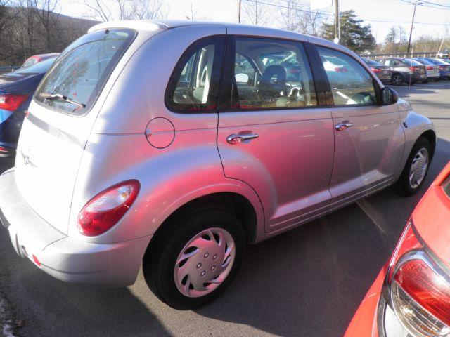 2008 SILVER Chrysler PT Cruiser Base (3A8FY48B98T) with an 2.4l L4 engine, AT transmission, located at 15520 McMullen Hwy SW, Belair, MD, 21502, (301) 729-3700, 39.581375, -78.846451 - Photo#4