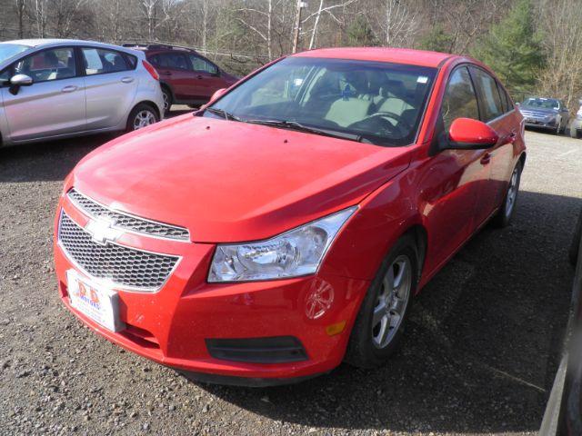 2016 RED Chevrolet Cruze Limited 1LT Auto (1G1PE5SB4G7) with an 1.4l L4T engine, AT transmission, located at 19521 New George's Creek Rd SW, Barton, MD, 21521, (301) 463-2404, 39.524323, -79.017906 - Photo#0