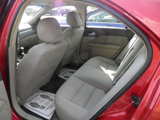2011 RED FORD FUSION I4 SE (3FAHP0HA8BR) with an 2.5L L4 DOHC 16V engine, MAN transmission, located at 15520 McMullen Hwy SW, Belair, MD, 21502, (301) 729-3700, 39.581375, -78.846451 - Photo#3