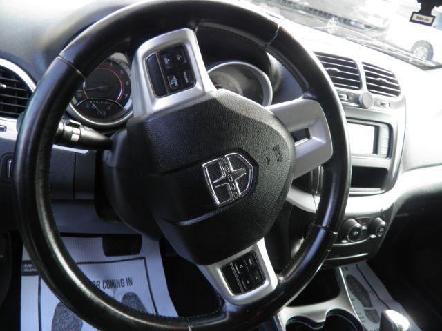 2012 SILVER DODGE JOURNEY SE (3C4PDCAB8CT) with an 2.4L L4 DOHC 16V engine, 4-Speed Automatic transmission, located at 19521 New George's Creek Rd SW, Barton, MD, 21521, (301) 463-2404, 39.524323, -79.017906 - Photo#2