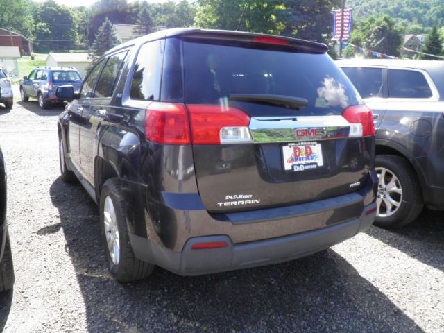 2013 GRAY GMC Terrain SLE1 AWD (2GKFLREKXD6) with an 2.4l L4 engine, AT transmission, located at 19521 New George's Creek Rd SW, Barton, MD, 21521, (301) 463-2404, 39.524323, -79.017906 - Photo#5