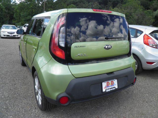 2014 GREEN Kia Soul + (KNDJP3A58E7) with an 2.0L L4 engine, AT transmission, located at 19521 New George's Creek Rd SW, Barton, MD, 21521, (301) 463-2404, 39.524323, -79.017906 - Photo#5