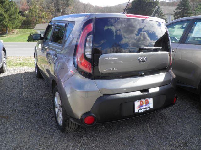 2014 SILVER KIA SOUL + (KNDJP3A51E7) with an 2.0l L4 engine, AT transmission, located at 15520 McMullen Hwy SW, Belair, MD, 21502, (301) 729-3700, 39.581375, -78.846451 - Photo#5