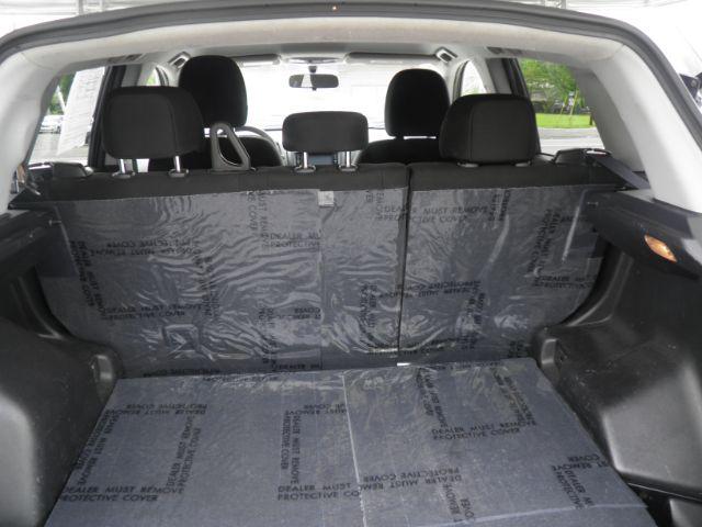 2018 SILVER Mitsubishi Outlander Sport 2.0 ES CVT (JA4AP3AU3JU) with an 2.0l L4 engine, AT transmission, located at 15520 McMullen Hwy SW, Belair, MD, 21502, (301) 729-3700, 39.581375, -78.846451 - Photo#4