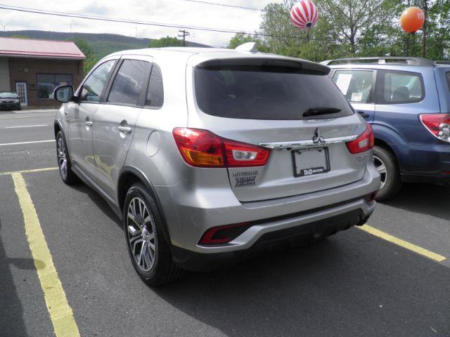 2018 SILVER Mitsubishi Outlander Sport 2.0 ES CVT (JA4AP3AU3JU) with an 2.0l L4 engine, AT transmission, located at 15520 McMullen Hwy SW, Belair, MD, 21502, (301) 729-3700, 39.581375, -78.846451 - Photo#5