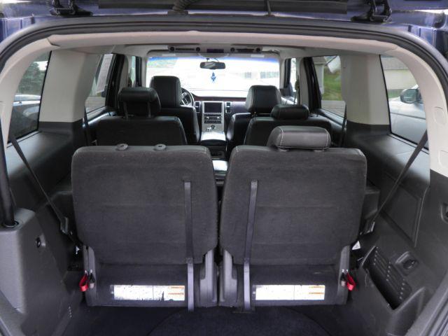 2009 BLUE Ford Flex Limited AWD (2FMEK63C69B) with an 3.5L V6 engine, AT transmission, located at 19521 New George's Creek Rd SW, Barton, MD, 21521, (301) 463-2404, 39.524323, -79.017906 - Photo#5