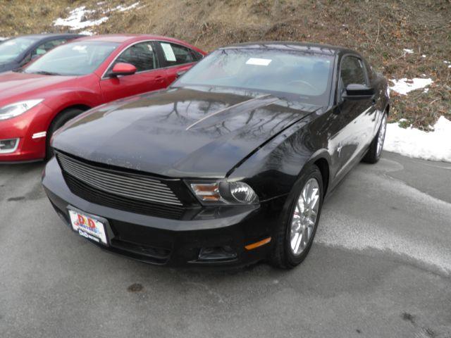 2012 BLACK /Charcoal Black Cloth FORD MUSTANG V6 Coupe (1ZVBP8AM1C5) with an 3.7L V6 DOHC 24V engine, MAN transmission, located at 15520 McMullen Hwy SW, Belair, MD, 21502, (301) 729-3700, 39.581375, -78.846451 - Photo#0