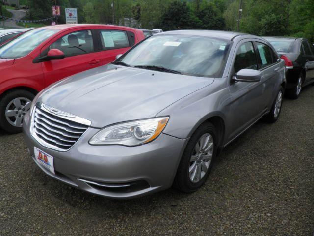 photo of 2014 Chrysler 200