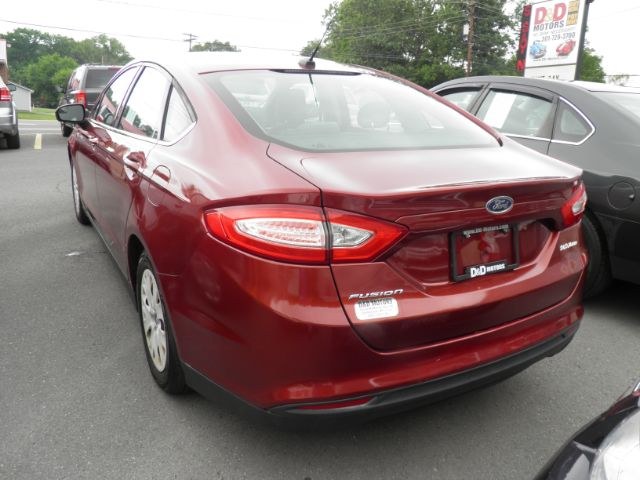 2014 MAROON FORD FUSION S (3FA6P0G79ER) with an 2.5 L4 engine, AT transmission, located at 15520 McMullen Hwy SW, Belair, MD, 21502, (301) 729-3700, 39.581375, -78.846451 - Photo#4