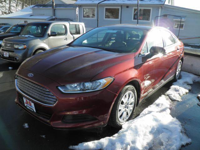 2014 Maroon Ford Fusion S (3FA6P0G79ER) with an 2.5 L4 engine, AT transmission, located at 15520 McMullen Hwy SW, Belair, MD, 21502, (301) 729-3700, 39.581375, -78.846451 - Photo #0