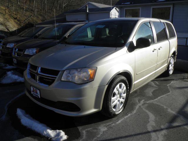 2013 GOLD DODGE G CARAVAN SE (2C4RDGBG1DR) with an 3.6L V6 engine, AT transmission, located at 15520 McMullen Hwy SW, Belair, MD, 21502, (301) 729-3700, 39.581375, -78.846451 - Photo#0