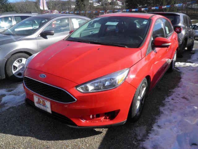 2015 RED Ford Focus SE Hatch (1FADP3K22FL) with an 2.0L L4 engine, AT transmission, located at 19521 New George's Creek Rd SW, Barton, MD, 21521, (301) 463-2404, 39.524323, -79.017906 - Photo#0