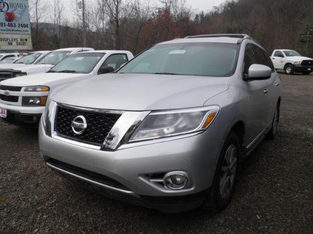 photo of 2016 Nissan Pathfinder