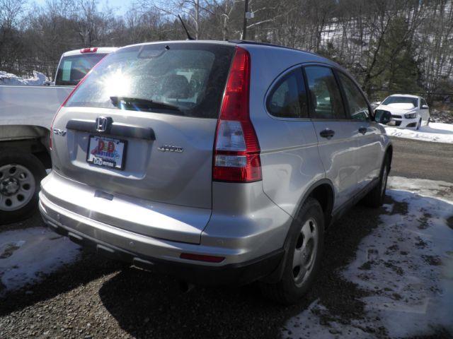 2011 SILVER Honda CR-V LX 4WD 5-Speed AT (5J6RE4H30BL) with an 2.4L L4 engine, AT transmission, located at 19521 New George's Creek Rd SW, Barton, MD, 21521, (301) 463-2404, 39.524323, -79.017906 - Photo#5