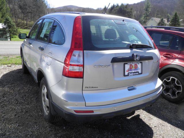2011 SILVER Honda CR-V LX 4WD 5-Speed AT (5J6RE4H30BL) with an 2.4L L4 engine, AT transmission, located at 19521 New George's Creek Rd SW, Barton, MD, 21521, (301) 463-2404, 39.524323, -79.017906 - Photo#5