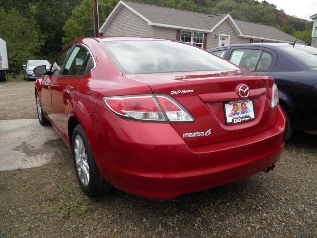 2012 RED Mazda Mazda6 I Touring (1YVHZ8DH4C5) with an 2.5 L4 engine, AT transmission, located at 19521 New George's Creek Rd SW, Barton, MD, 21521, (301) 463-2404, 39.524323, -79.017906 - Photo #4