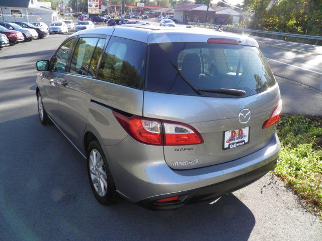 2012 GRAY Mazda MAZDA5 Sport (JM1CW2BL6C0) with an 2.5 L4 engine, AT transmission, located at 19521 New George's Creek Rd SW, Barton, MD, 21521, (301) 463-2404, 39.524323, -79.017906 - Photo #5