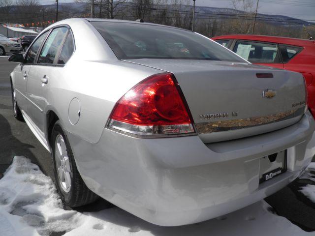 2010 SILVER Chevrolet IMPALA LT (2G1WB5EK4A1) with an 3.5L V6 engine, AT transmission, located at 15520 McMullen Hwy SW, Belair, MD, 21502, (301) 729-3700, 39.581375, -78.846451 - Photo#4