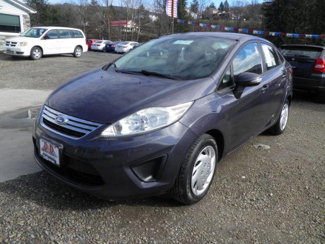 photo of 2013 Ford Fiesta