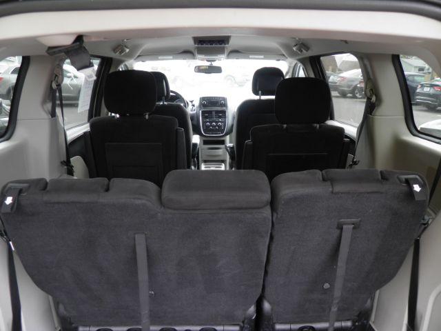 2012 GRAY Dodge Grand Caravan SE (2C4RDGBG0CR) with an 3.6L V6 engine, AT transmission, located at 15520 McMullen Hwy SW, Belair, MD, 21502, (301) 729-3700, 39.581375, -78.846451 - Photo#4