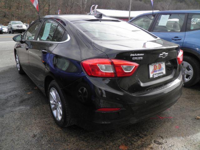 2019 BLACK /Jet Black, cloth Chevrolet Cruze LT Auto (1G1BE5SM4K7) with an 1.4 TRBO engine, AT transmission, located at 15520 McMullen Hwy SW, Belair, MD, 21502, (301) 729-3700, 39.581375, -78.846451 - Photo #9