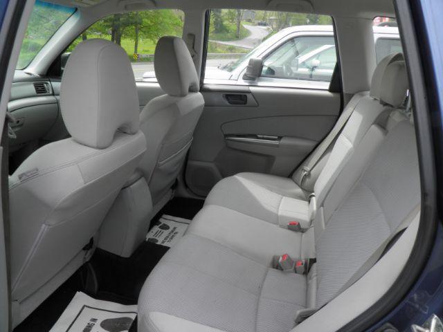 2013 BLUE Subaru Forester 2.5X (JF2SHABCXDH) with an 2.5l H4 engine, AT transmission, located at 19521 New George's Creek Rd SW, Barton, MD, 21521, (301) 463-2404, 39.524323, -79.017906 - Photo#3