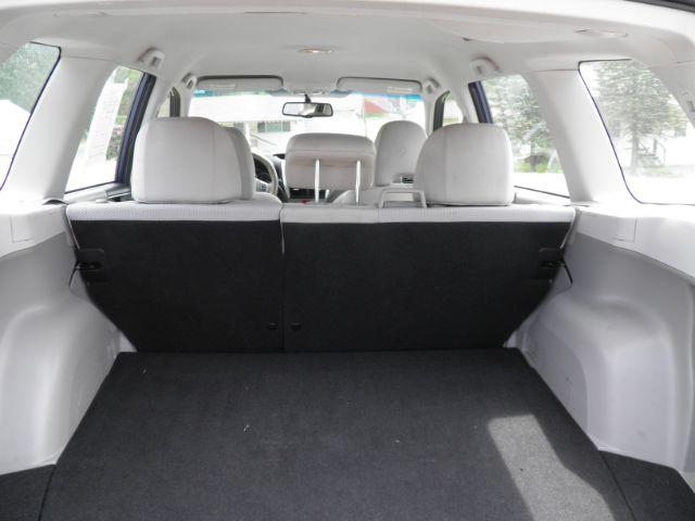 2013 BLUE Subaru Forester 2.5X (JF2SHABCXDH) with an 2.5l H4 engine, AT transmission, located at 19521 New George's Creek Rd SW, Barton, MD, 21521, (301) 463-2404, 39.524323, -79.017906 - Photo#4