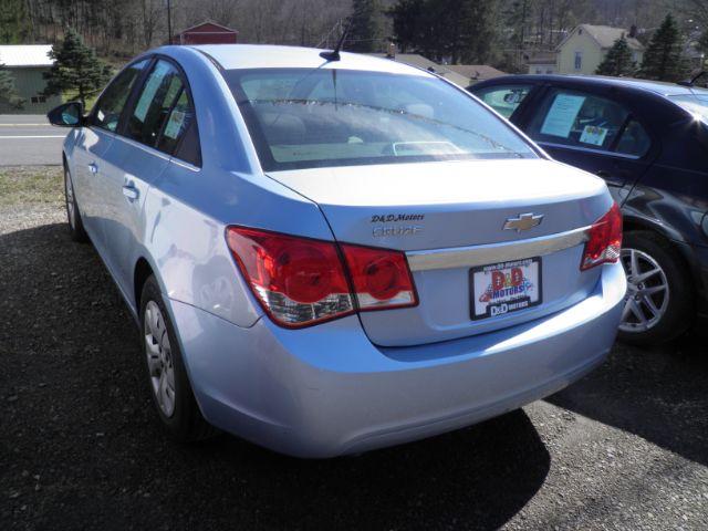 2012 BLUE Chevrolet Cruze 2LS (1G1PC5SH1C7) with an 1.8L L4 engine, AT transmission, located at 19521 New George's Creek Rd SW, Barton, MD, 21521, (301) 463-2404, 39.524323, -79.017906 - Photo #4