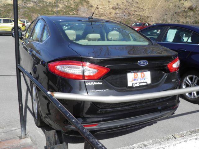 2015 BLACK Ford Fusion SE (3FA6P0H73FR) with an 2.5 L4 engine, AT transmission, located at 15520 McMullen Hwy SW, Belair, MD, 21502, (301) 729-3700, 39.581375, -78.846451 - Photo #4