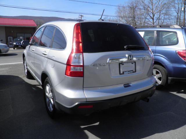2009 SILVER Honda CR-V EX-L 4WD 5-Speed AT (5J6RE48779L) with an 2.4L L4 engine, AT transmission, located at 15520 McMullen Hwy SW, Belair, MD, 21502, (301) 729-3700, 39.581375, -78.846451 - Photo #5