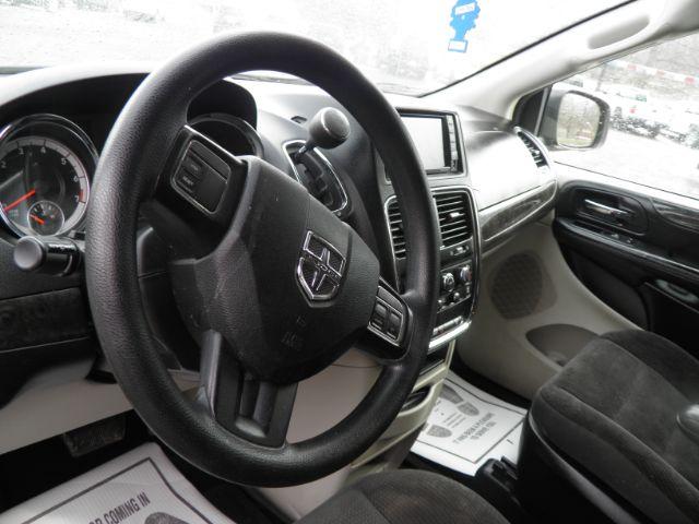 2018 GRAY Dodge Grand Caravan SE (2C4RDGBG7JR) with an 3.6L V6 engine, AT transmission, located at 19521 New George's Creek Rd SW, Barton, MD, 21521, (301) 463-2404, 39.524323, -79.017906 - Photo#2