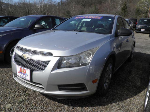 2012 GRAY Chevrolet Cruze 2LS (1G1PC5SH7C7) with an 1.8L L4 engine, AT transmission, located at 19521 New George's Creek Rd SW, Barton, MD, 21521, (301) 463-2404, 39.524323, -79.017906 - Photo #0