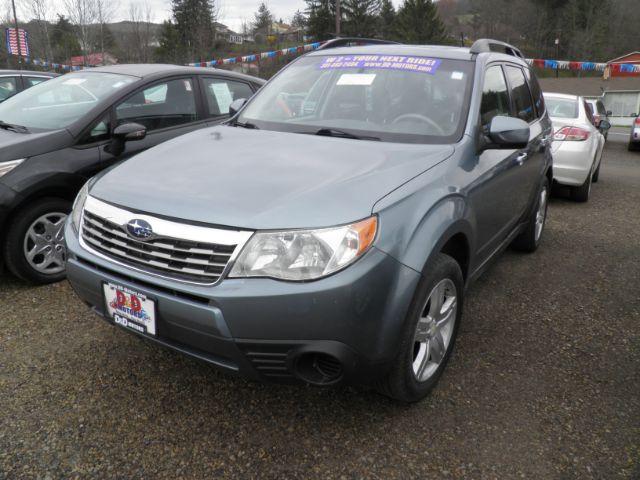 2010 GRAY Subaru Forester 2.5X Premium (JF2SH6CC6AG) with an 2.5 L4 engine, 5SP transmission, located at 19521 New George's Creek Rd SW, Barton, MD, 21521, (301) 463-2404, 39.524323, -79.017906 - Photo #0
