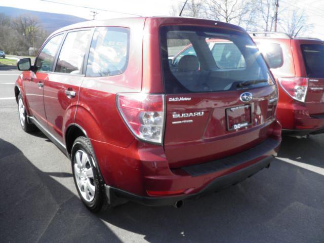 2010 RED Subaru Forester 2.5X (JF2SH6AC4AG) with an 2.5 L4 engine, 5SP transmission, located at 15520 McMullen Hwy SW, Belair, MD, 21502, (301) 729-3700, 39.581375, -78.846451 - Photo #5