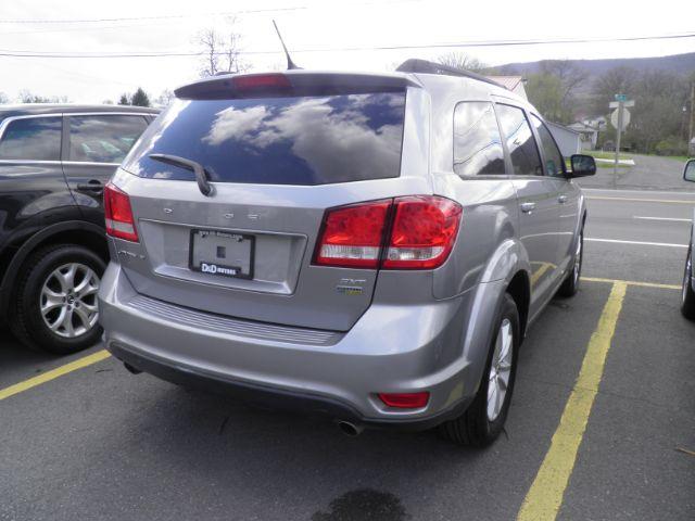 2015 SILVER Dodge Journey SXT (3C4PDCBG9FT) with an 3.6L V6 engine, AT transmission, located at 19521 New George's Creek Rd SW, Barton, MD, 21521, (301) 463-2404, 39.524323, -79.017906 - Photo#6
