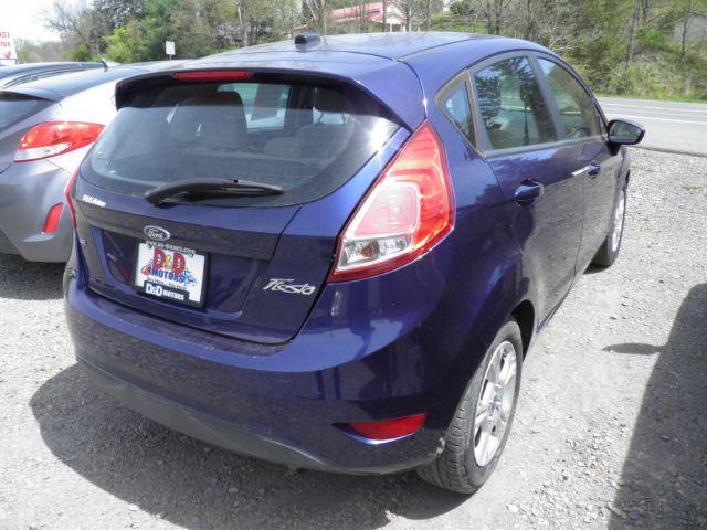 2016 BLUE Ford Fiesta SE Hatchback (3FADP4EJ6GM) with an 1.6L L4 engine, located at 19521 New George's Creek Rd SW, Barton, MD, 21521, (301) 463-2404, 39.524323, -79.017906 - Photo #5