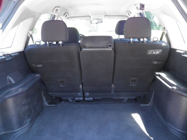 2011 GRAY Honda CR-V LX 4WD 5-Speed AT (5J6RE4H38BL) with an 2.4L L4 engine, AT transmission, located at 19521 New George's Creek Rd SW, Barton, MD, 21521, (301) 463-2404, 39.524323, -79.017906 - Photo#4