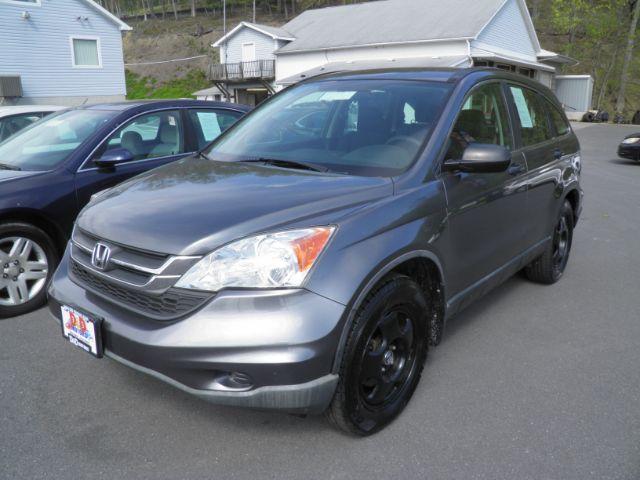 2011 GRAY Honda CR-V LX 4WD 5-Speed AT (5J6RE4H38BL) with an 2.4L L4 engine, AT transmission, located at 15520 McMullen Hwy SW, Belair, MD, 21502, (301) 729-3700, 39.581375, -78.846451 - Photo #0