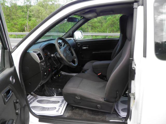 2012 WHITE Chevrolet Colorado Work Truck Ext. Cab 4WD (1GCJTBF98C8) with an 2.9L L4 engine, located at 15520 McMullen Hwy SW, Belair, MD, 21502, (301) 729-3700, 39.581375, -78.846451 - Photo #3