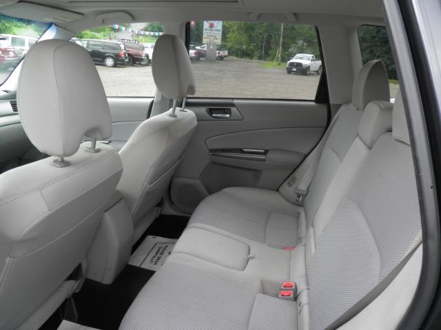 2012 Gray Subaru Forester 2.5X Premium (JF2SHADC6CH) with an 2.5l H4 engine, AT transmission, located at 19521 New George's Creek Rd SW, Barton, MD, 21521, (301) 463-2404, 39.524323, -79.017906 - Photo#3