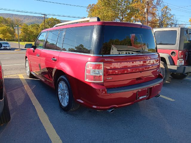 2016 RED Ford Flex SEL AWD (2FMHK6C84GB) with an 3.5L V6 engine, AT transmission, located at 15520 McMullen Hwy SW, Belair, MD, 21502, (301) 729-3700, 39.581375, -78.846451 - Photo#5
