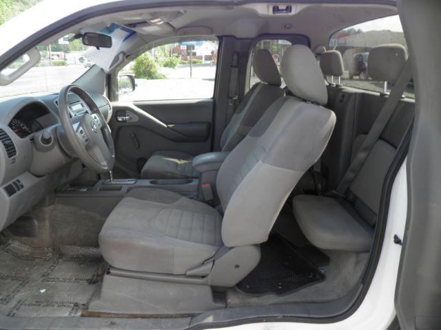 2014 WHITE NISSAN FRONTIER S King Cab 5AT 2WD (1N6BD0CT0EN) with an 2.5 L4 engine, AT transmission, located at 19521 New George's Creek Rd SW, Barton, MD, 21521, (301) 463-2404, 39.524323, -79.017906 - Photo#1