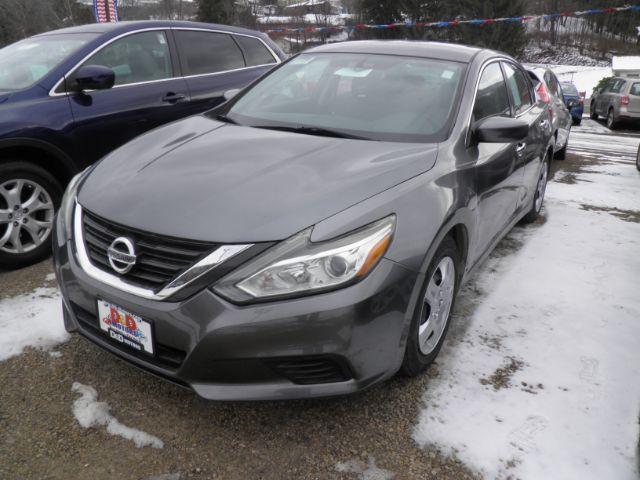 photo of 2016 Nissan Altima