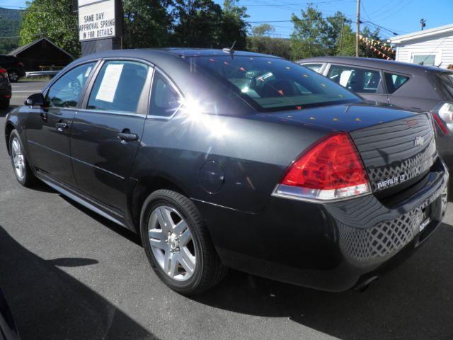 2013 GRAY Chevrolet IMPALA LT (Fleet) (2G1WG5E33D1) with an 3.6L V6 engine, AT transmission, located at 15520 McMullen Hwy SW, Belair, MD, 21502, (301) 729-3700, 39.581375, -78.846451 - Photo#4