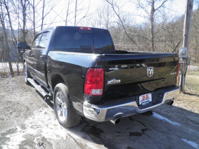 2015 BLACK RAM 1500 SLT Crew Cab SWB 4WD (3C6RR7LT6FG) with an 5.7 V8 engine, AT transmission, located at 19521 New George's Creek Rd SW, Barton, MD, 21521, (301) 463-2404, 39.524323, -79.017906 - Photo#3