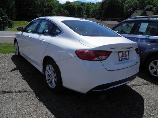2016 WHITE Chrysler 200 Limited (1C3CCCAB4GN) with an 2.4L L4 engine, AT transmission, located at 19521 New George's Creek Rd SW, Barton, MD, 21521, (301) 463-2404, 39.524323, -79.017906 - Photo#4