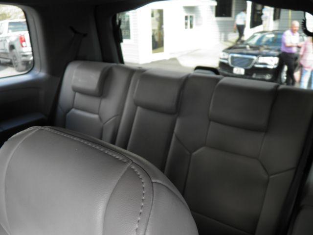 2009 Silver Honda Pilot EX-L 4WD (5FNYF48589B) with an 3.5L V6 engine, AT transmission, located at 15520 McMullen Hwy SW, Belair, MD, 21502, (301) 729-3700, 39.581375, -78.846451 - Photo#4